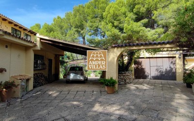 Magnificent villa with beautiful views and privacy in Sierra Altea Golf.